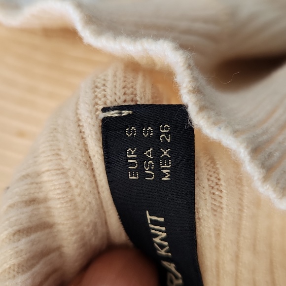 Zara long-sleeved sweater size S - Picture 7 of 7